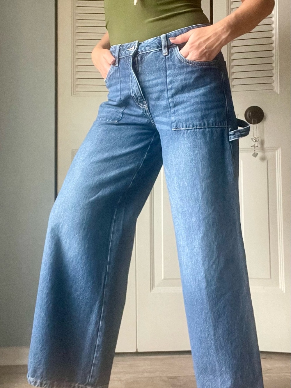 Wide Leg Carpenter Jeans in Medium Blue